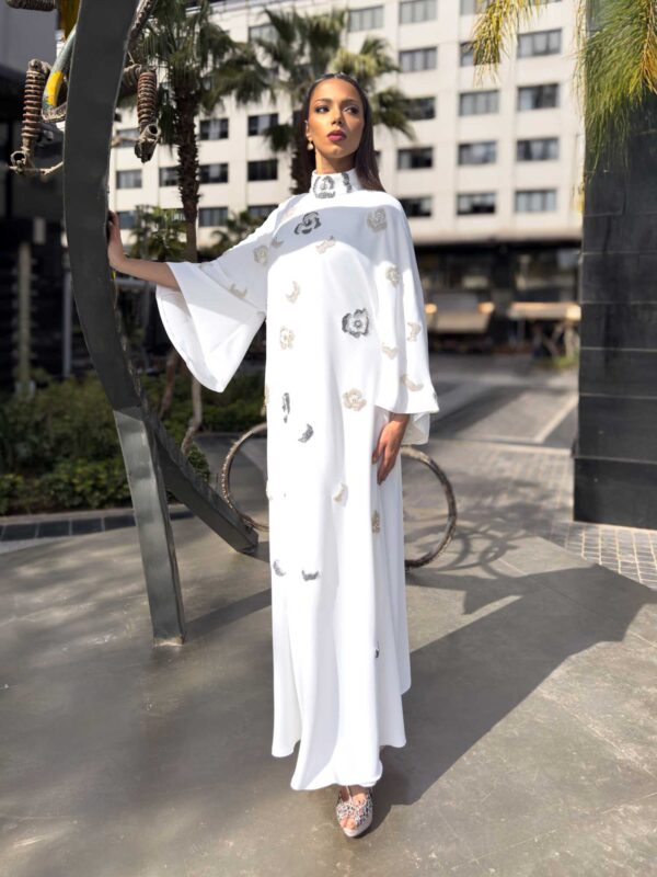 Embroidered White Crepe Abaya